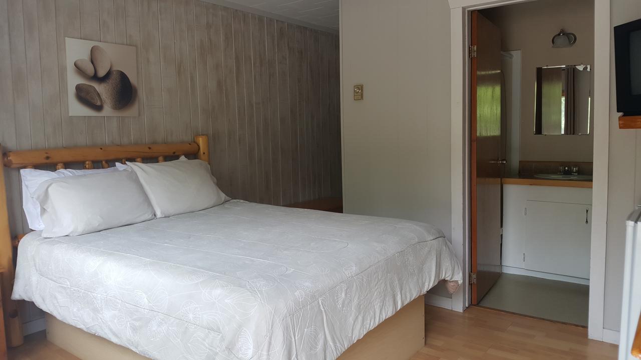 Peacock Villa Motel Тоберморі Екстер'єр фото